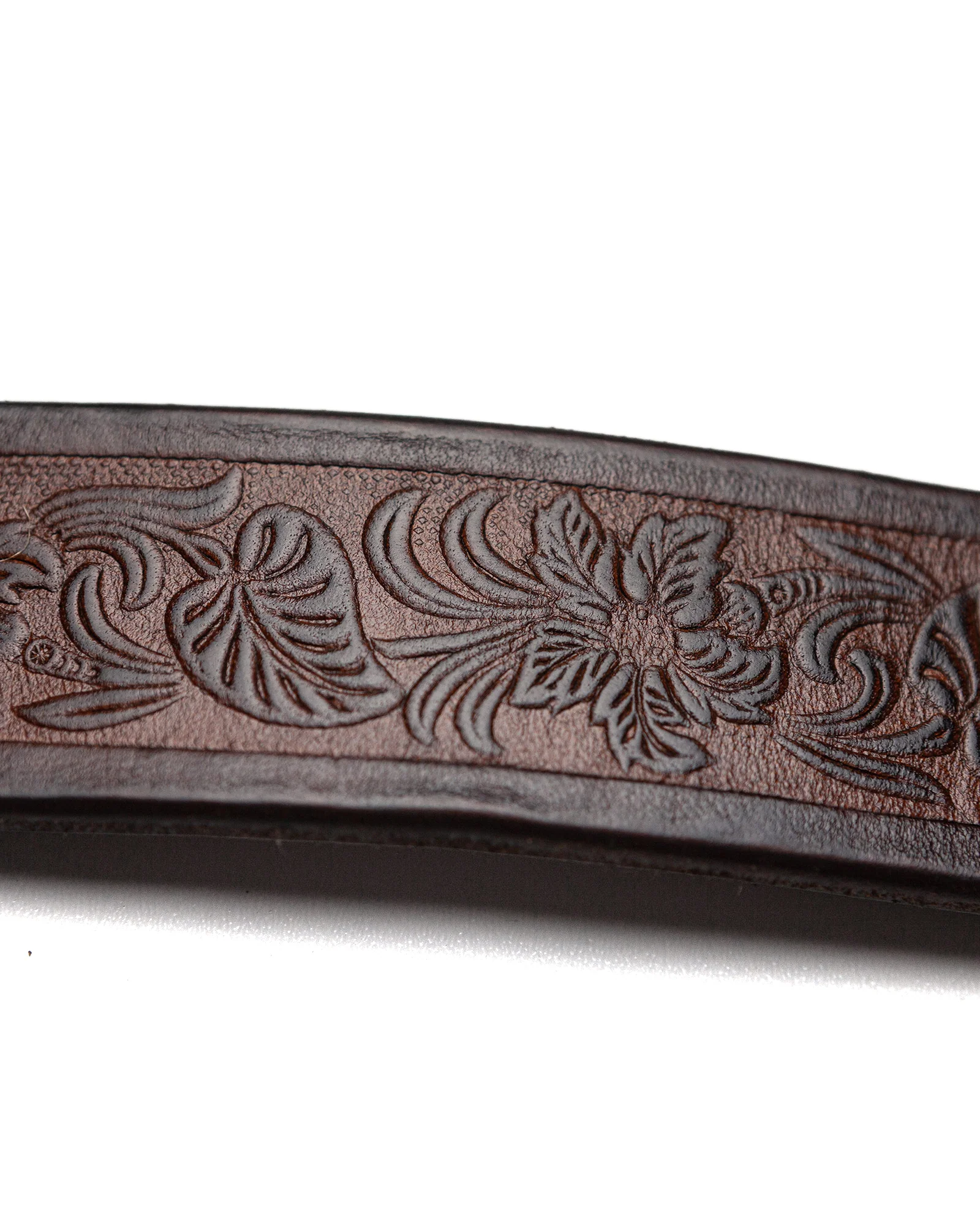 Classic Belt with Engraving in Antique Brown - Image 4