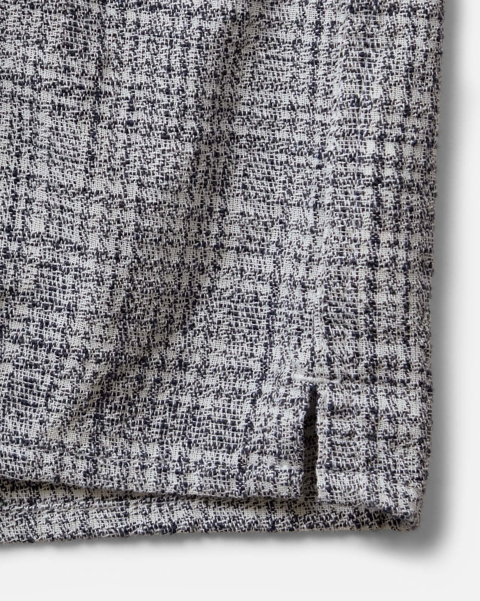 The Conrad Shirt in Cloud Cover Dobby - Image 8