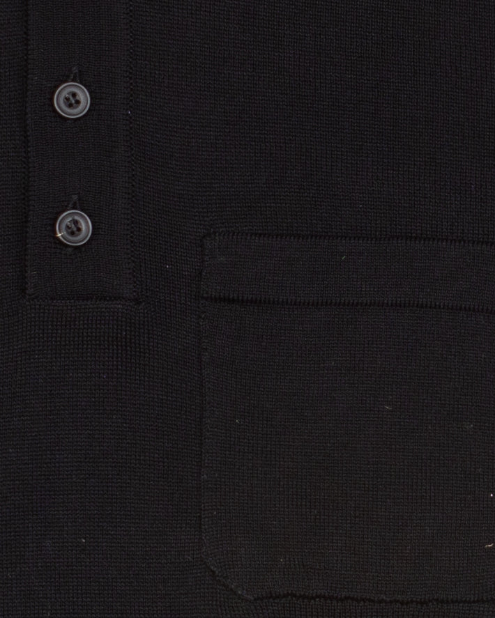 The JFK Buttoned Pocket Polo in Black - Image 4