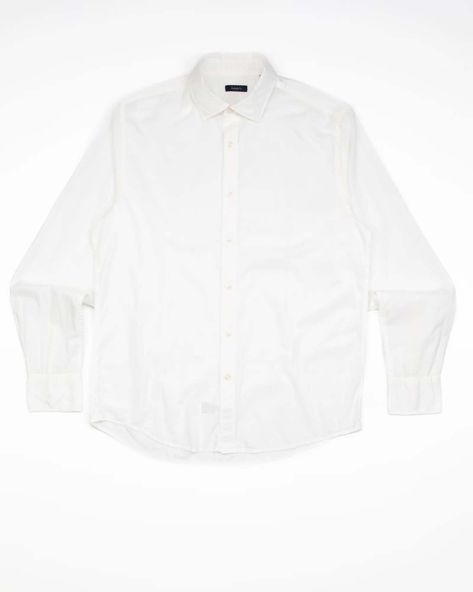 The Leon Shirt in White - Image 3